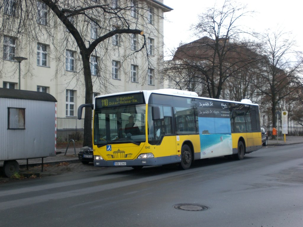 mercedes-citaro-auf-linie-110-nach-37550.jpg