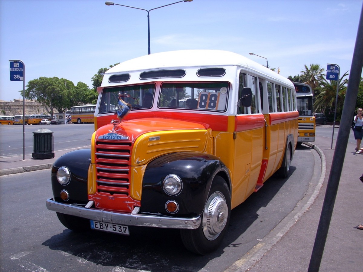 malta-bus-eby-537-auf-101415.jpg