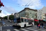 Bus United States of America (USA): Bus San Francisco (Kalifornien): Škoda 14TrSF, ein O-Bus mit der Wagennummer 5585 der San Francisco Municipal Railway (MUNI), aufgenommen im April 2016 im