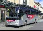 Reisebus Mercedes Tourismo bei den Bus Haltestellen vor dem Bahnhof in Genf am 24.03.2024
