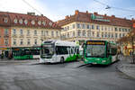 Graz. Zwischen den vielen Citaro-Bussen der Graz Linien, sticht ein Fahrzeug ziemlich hinaus: Wagen 940, ein Hyundai Elec City Fuel Cell, am 1. Februar 2024 am Jakominiplatz.