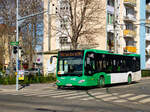 Graz. Wagen 127 der Graz Linien ist hier am 25.03.2024 als Linie 1/6 bei der Asperngasse zu sehen.