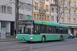 Man Bus 821, auf der Linie 34, fährt zur Haltestelle Universitätsspital.