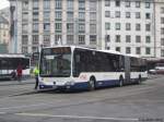 tpg Nr. 1165 (Mercedes CitaroII O530G) am 7.3.2013 beim Gare-Cornavin als Shuttlebus zum Autosalon. 