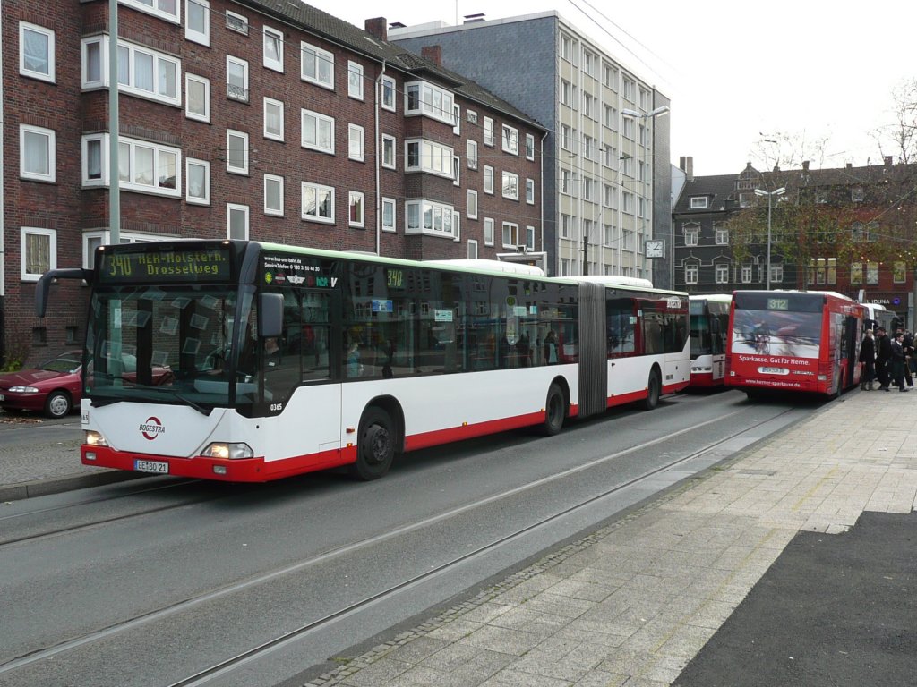 02.12.09,MB-Citaro der Bogestra Nr.0365 in Wanne-Eickel.