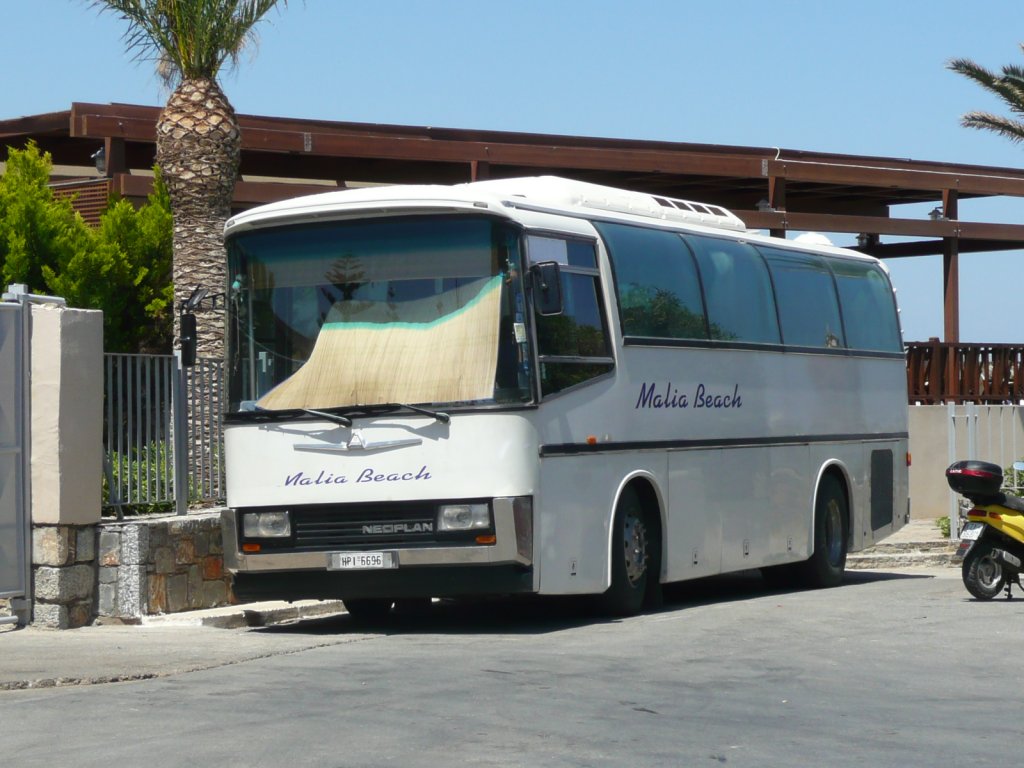 08.05.11,Neoplan in Malia auf Crete/Greece.