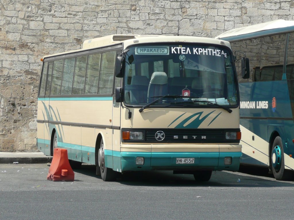 10.05.11,Setra in Iraklio auf Crete/Greece.