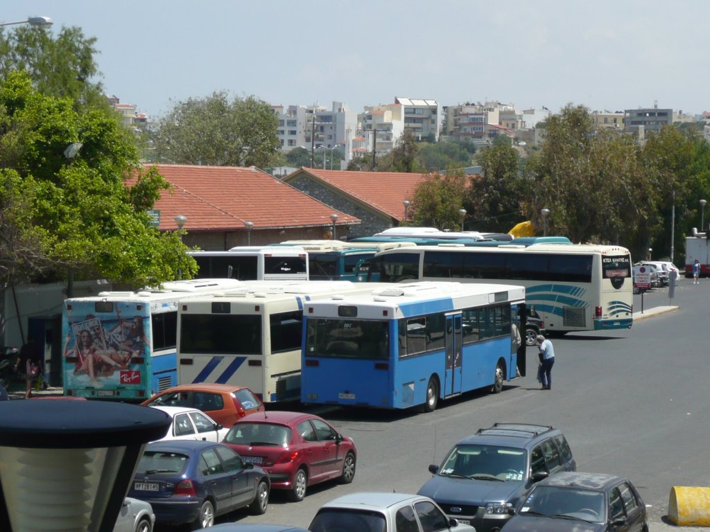 10.05.2011,Busbahnhof Iraklio/Kreta.