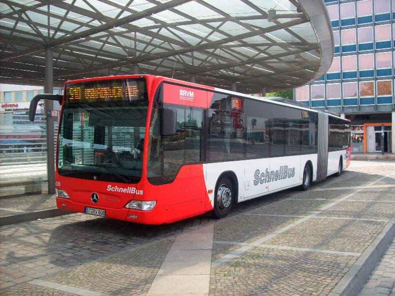 MB Citaro 0 530 G - RVM-SchnellBus in Osnabrck, am Hbf (Mai 2010)