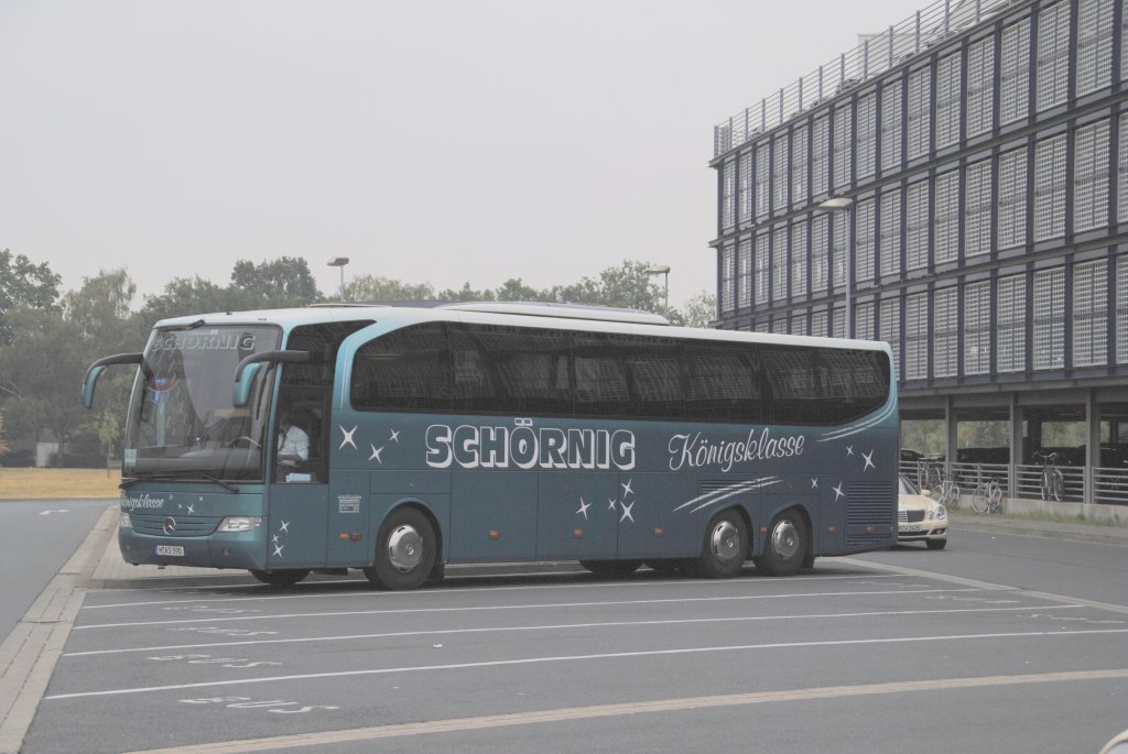 Mercedes 0 580, im Hannover/Flughafen am 26.07.2010.