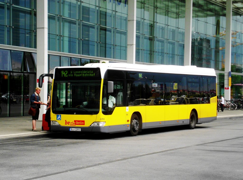  Mercedes-Benz O 530 II (Citaro Facelift) auf der Linie 142 nach U-Bahnhof Leopoldplatz am Ostbahnhof.(15.6.2013) 