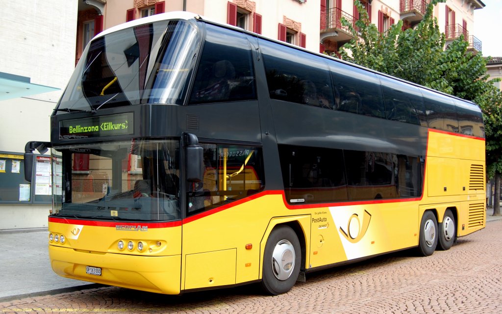 Neoplan Doppeldecker in Bellinzona