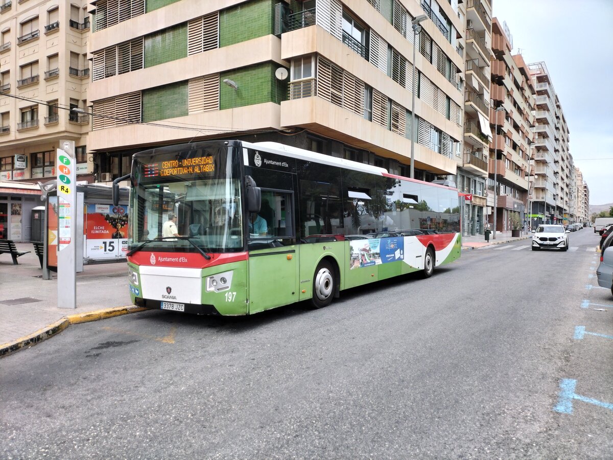 Castrosua New City, Wagen 197, Avanza Elche, als Linie H in der Avenida de la Comunidad Valenciana in Elche am 07.10.2024