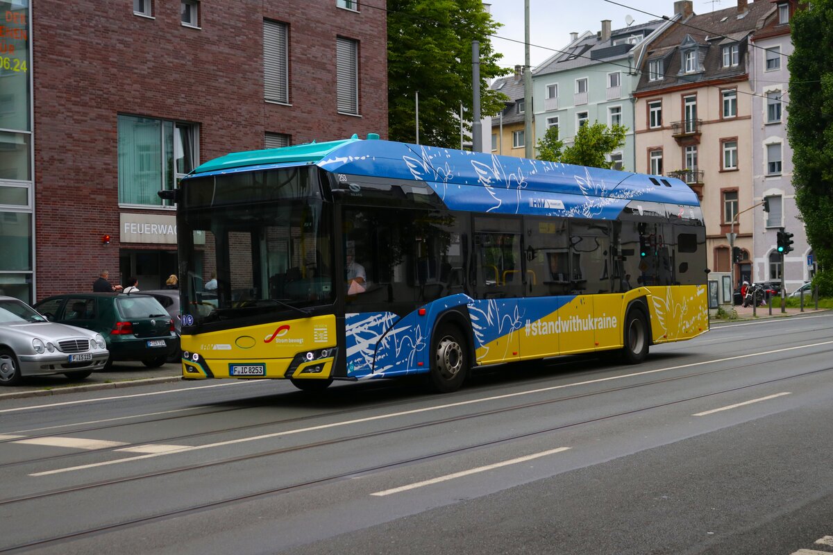 ICB Solaris Urbino 12 Hydrogen Wagen 253 am 02.06.24 in Frankfurt am Main