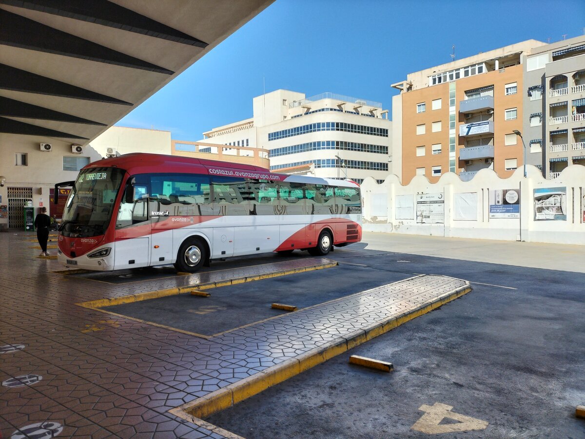 Irizar i4 (Volvo B8R), Wagen 1429, Avanza Torrevieja, wartet am Busbahnhof in Torrevieja am 26.02.2023.