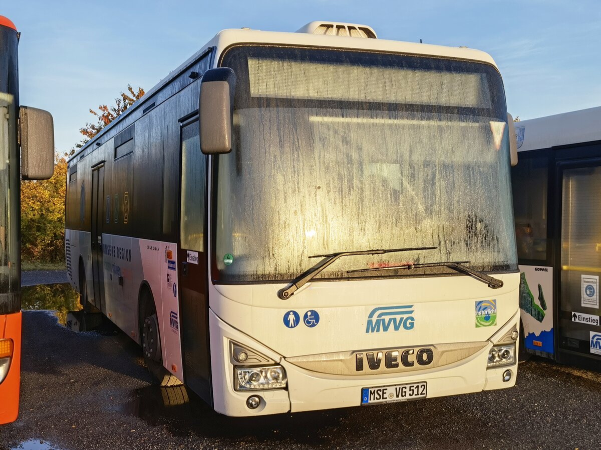 Iveco Crossway der MVVG in Röbel am 09.10.2022