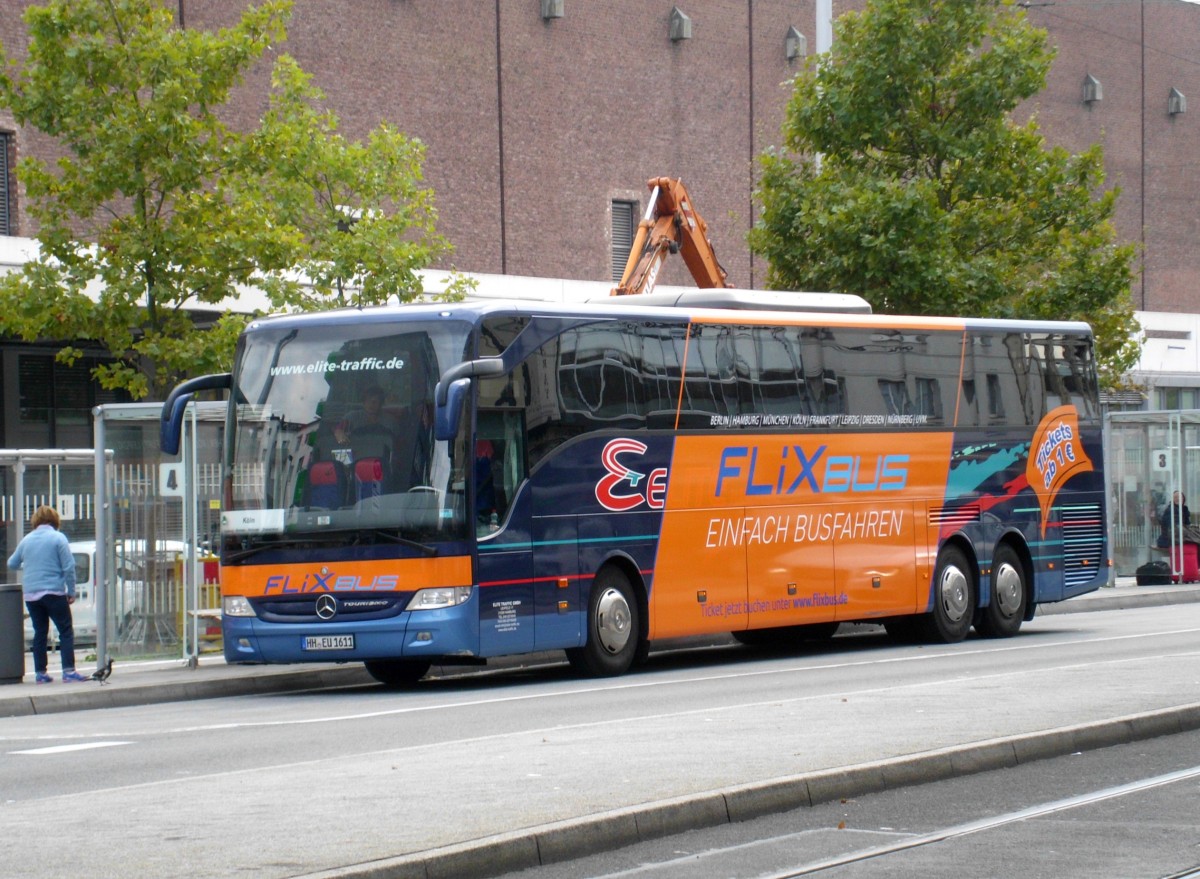  Mercedes-Benz O 340 (Tourismo) im Auftrag der Firma Flixbus nach Hamburg am Hauptbahhof Düsseldorf.(13.10.2013) 