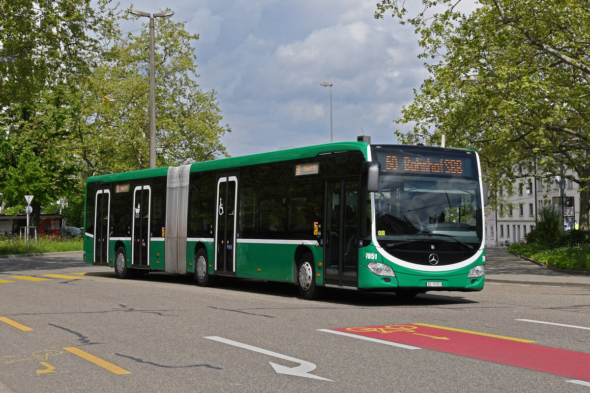 Mercedes Citaro 7051, auf der Linie 50, verlässt am 15.04.2024 die Haltestelle am Kannenfeldplatz.