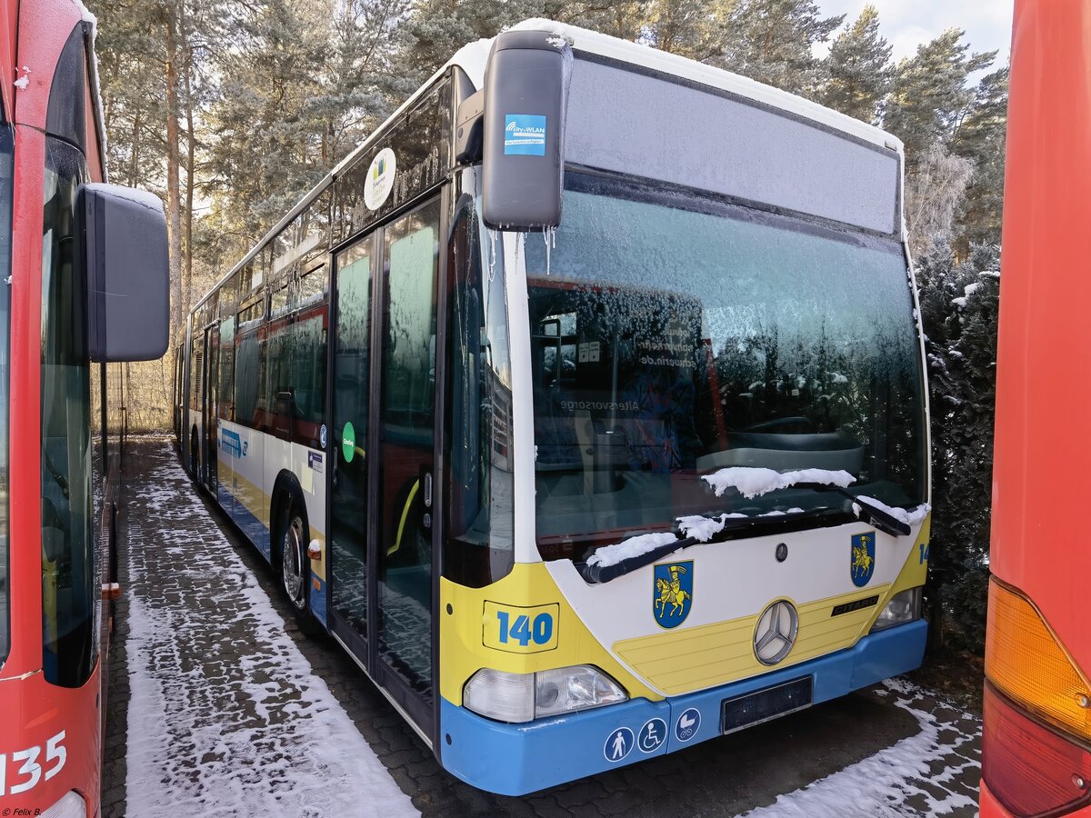 Mercedes Citaro I ex Nahverkehr Schwerin in Neustrelitz am 17.12.2022