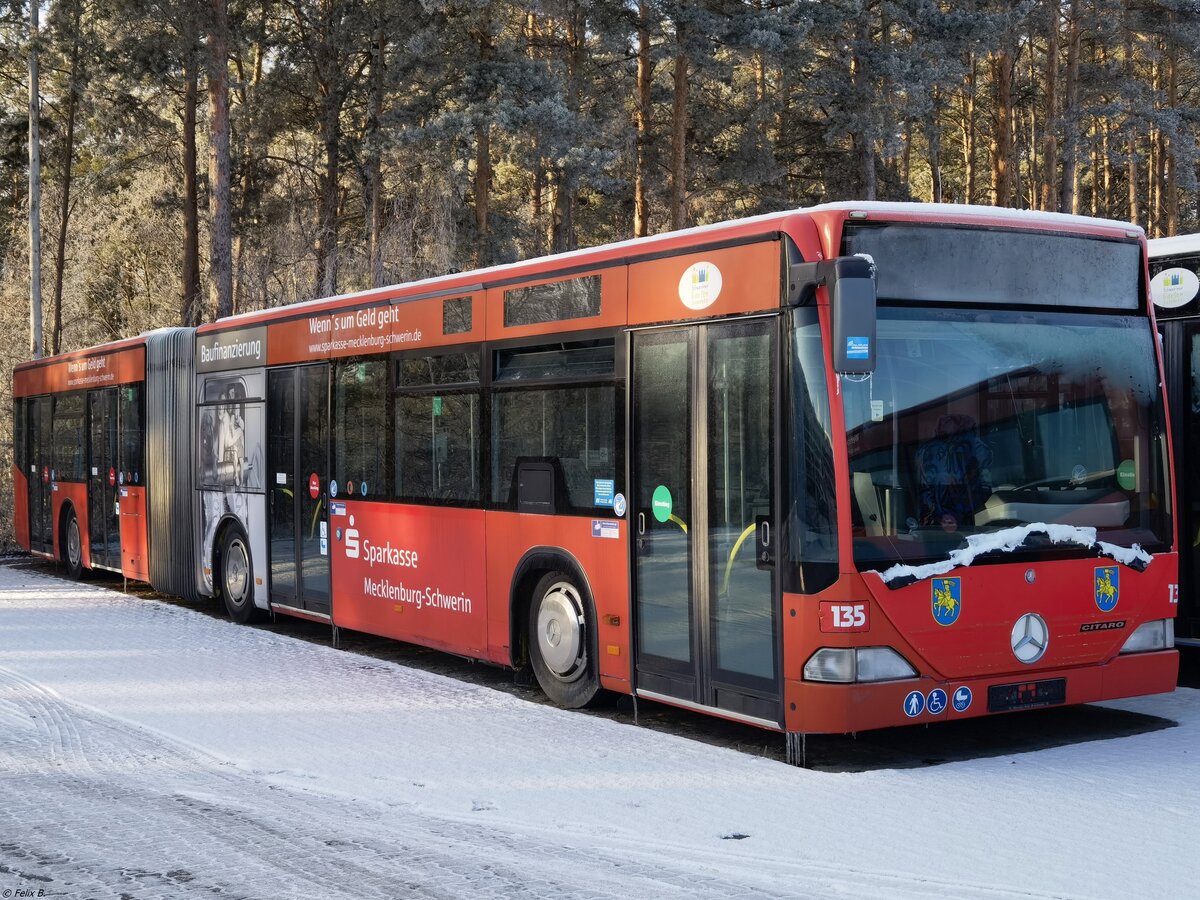 Mercedes Citaro I ex Nahverkehr Schwerin in Neustrelitz am 17.12.2022