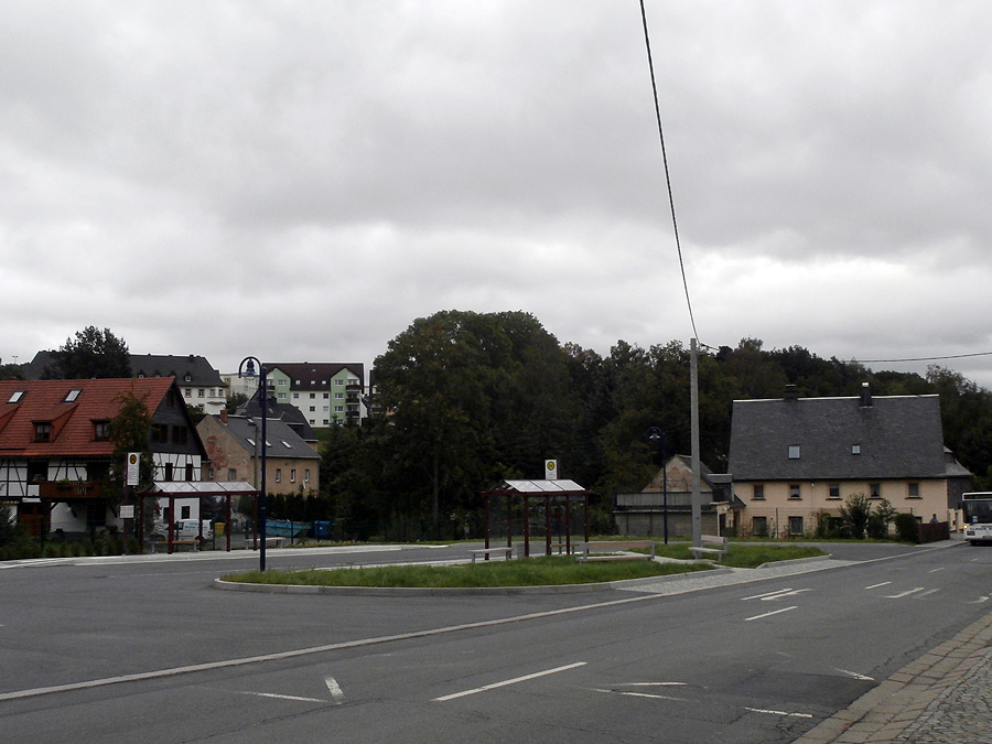 Neue Zentralhaltstelle in Gelenau.