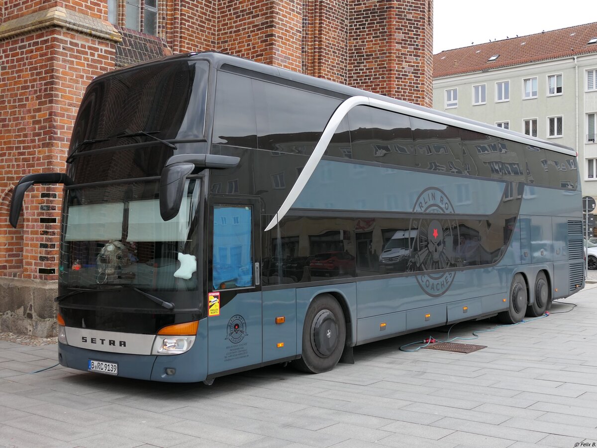 Setra 431 DT von Berlin-Rock-Coaches aus Deutschland in Neubrandenburg am 06.03.2022