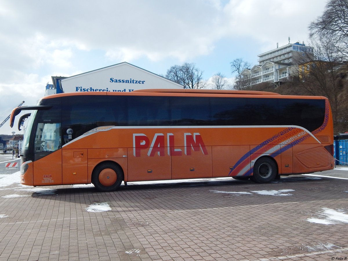 Setra 515 HD von Palm aus Deutschland im Stadthafen Sassnitz am 17.03.2018