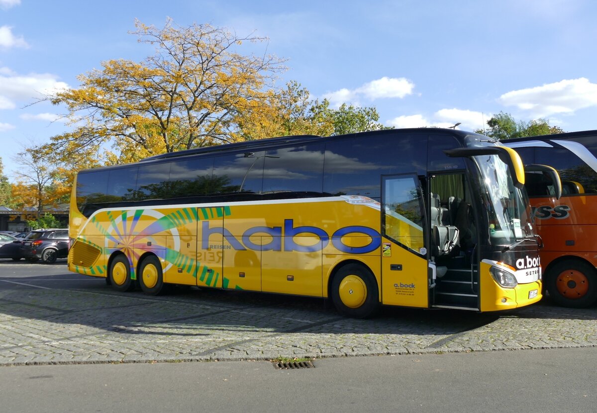 Setra S 516 HD von habo-Reisen a.bock. Berlin im Oktober 2022.