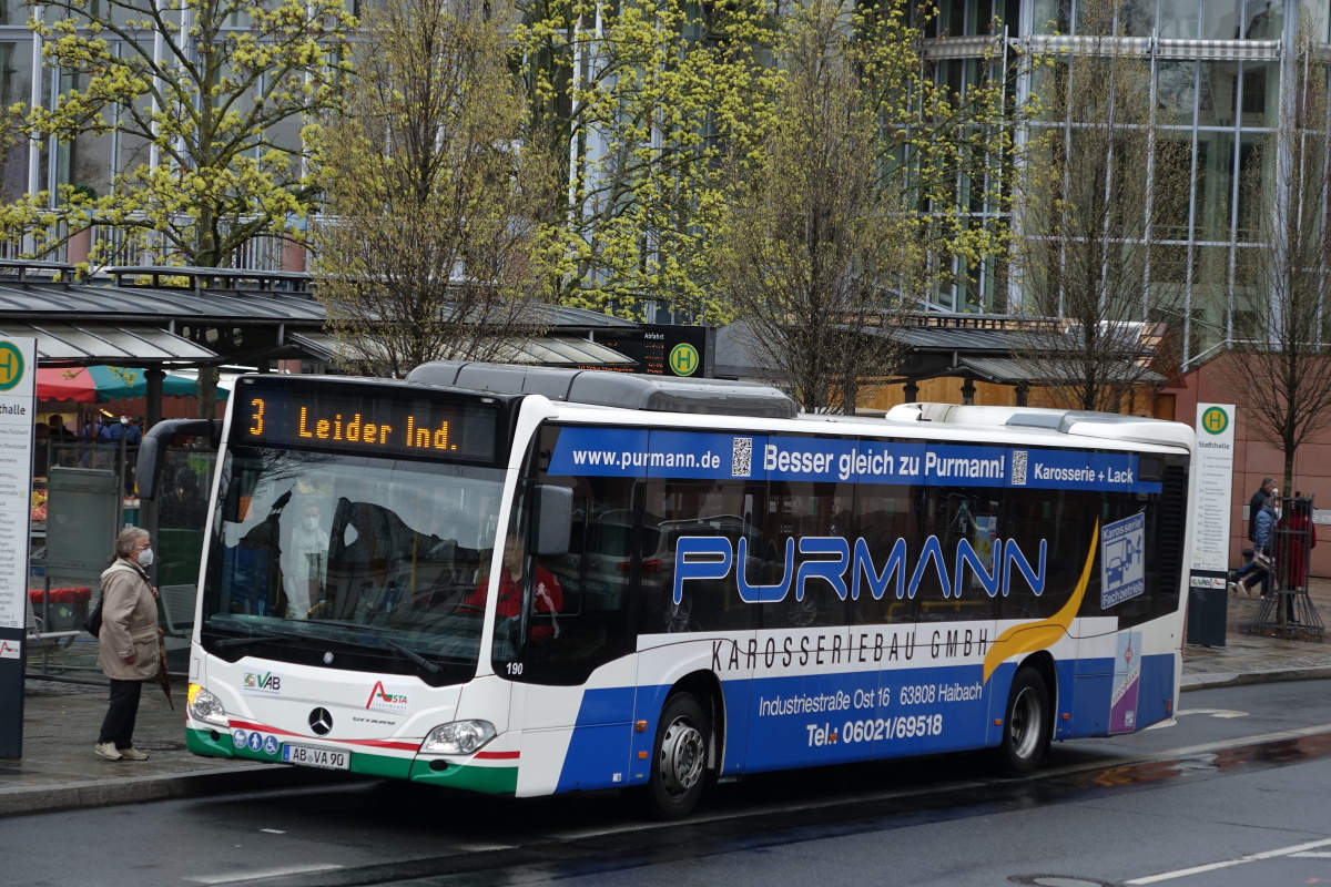  Stadtwerke Aschaffenburg / Wagen 190 (AB-VA 90) / Aschaffenburg, Luitpoldstr. (Hst Stadthalle) / Mercedes-Benz O 530 C2 / Aufnahemdatum: 10.04.2021 / Werbung: Purmann Karosseriebau, Leiblein u. Goymann Rechtsanwälte (Heck)