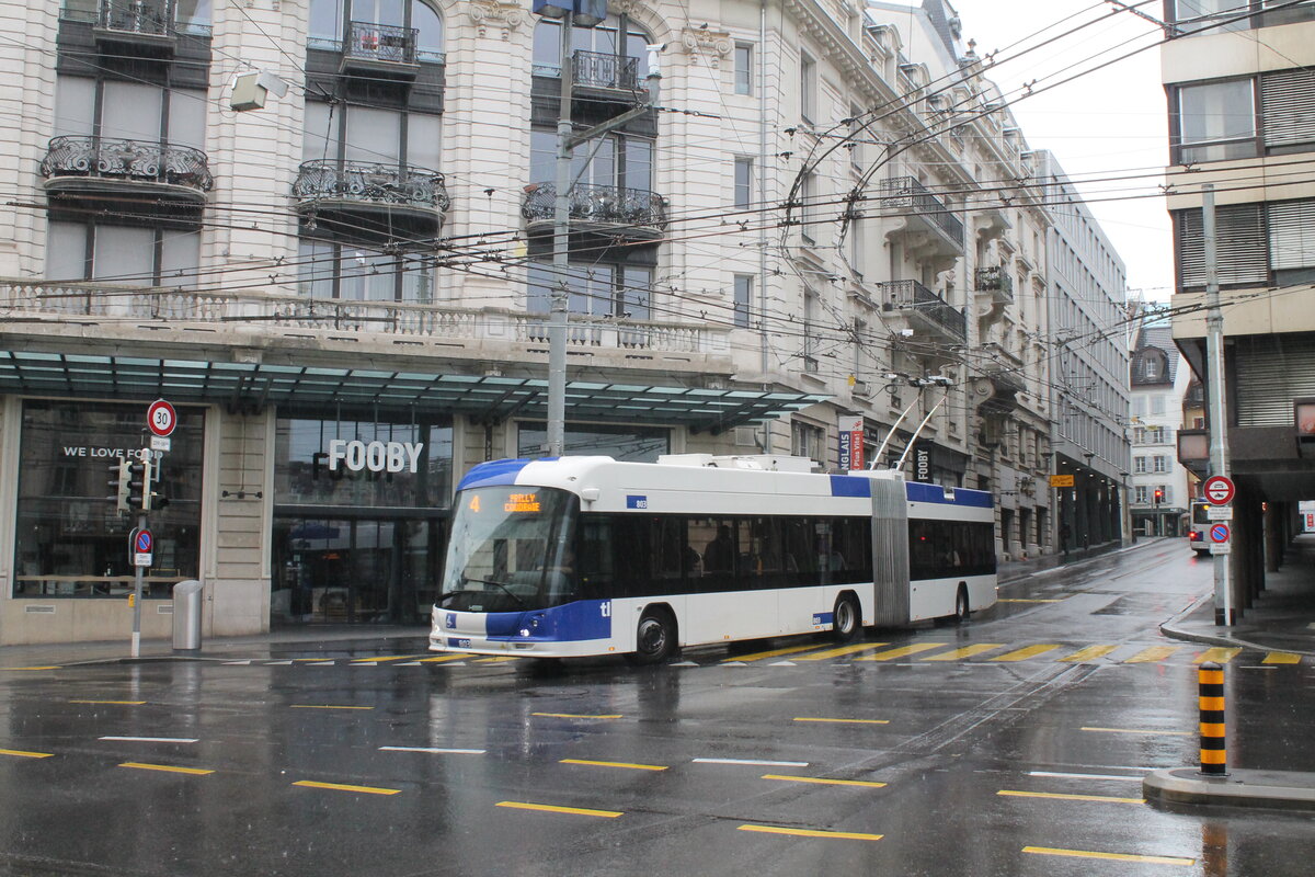 tl Nr. 803 (Hess Lightram®19 DC) am 2.6.2024 in Lausanne, Bel-Air