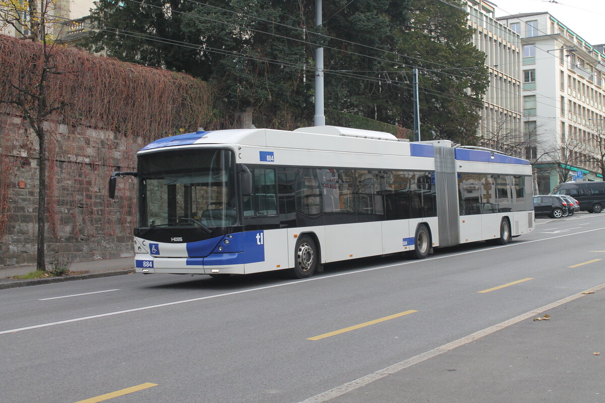 tl Nr. 884 (Hess Swisstrolley 4 BGT-N2D) am 24.11.2024 in Lausanne, Mirabeau