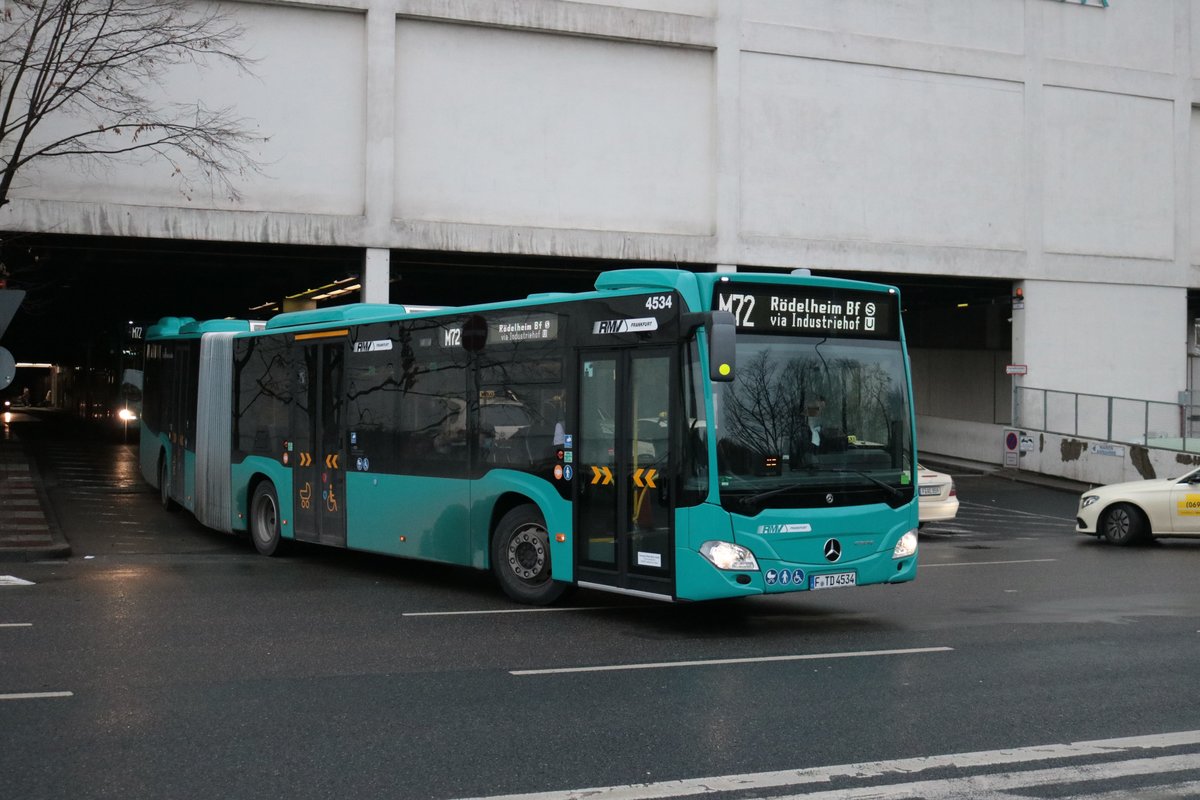 Transdev Rhein Main Mercedes Benz Citaro 2 G Wagen 4534 am 21.12.20 in Frankfurt am Main Nordwestzentrum