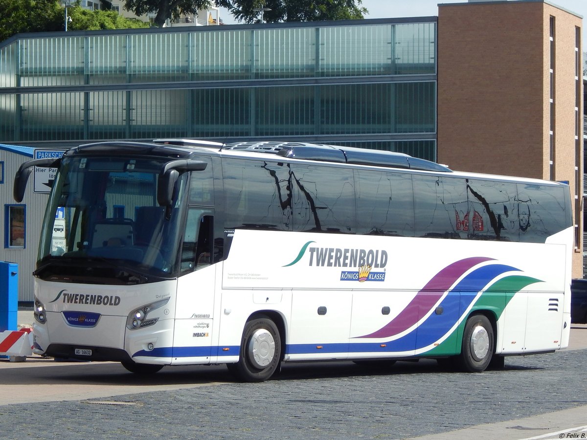 VDL Futura von Twerenbold aus der Schweiz im Stadthafen Sassnitz am 20.07.2016