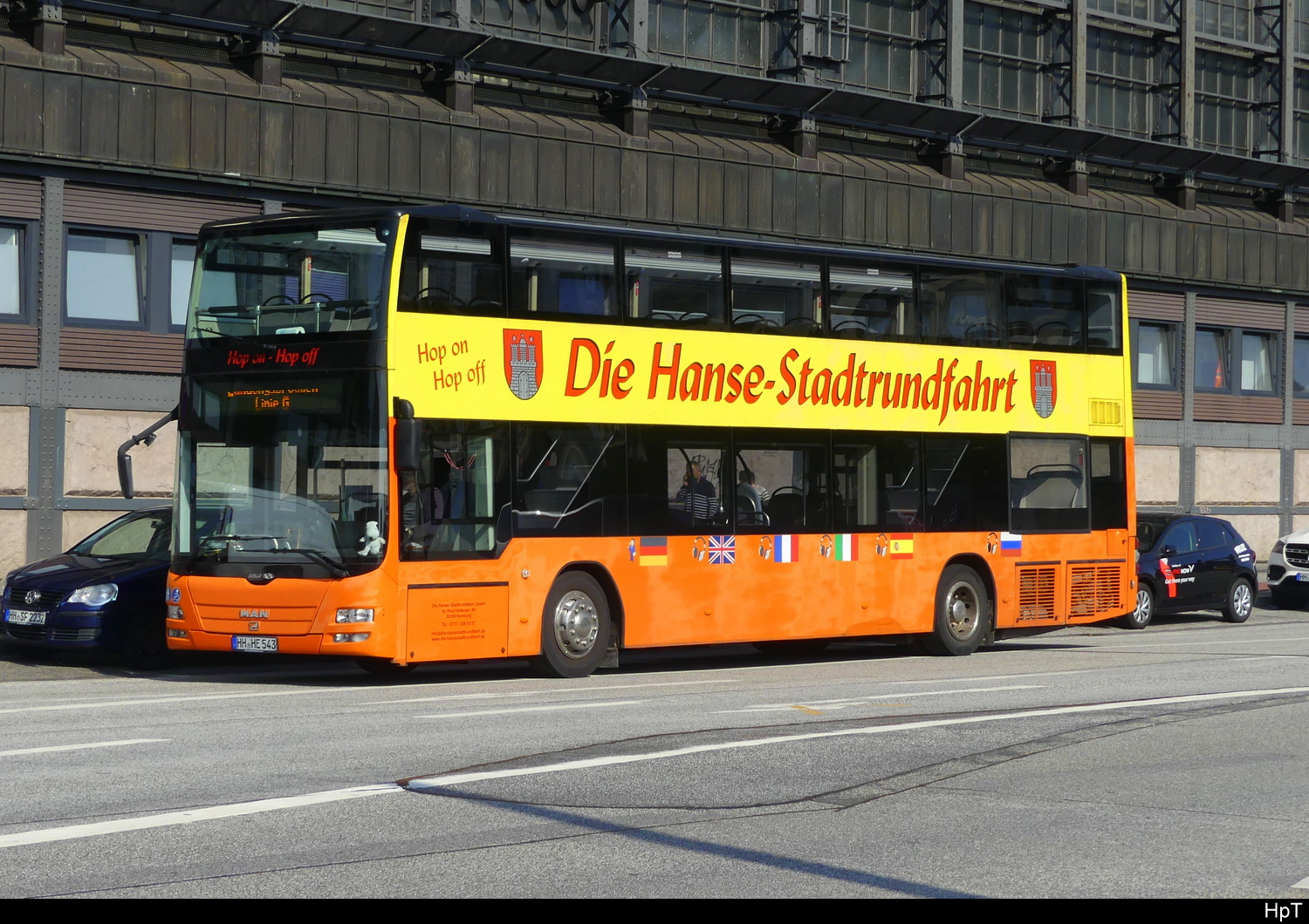 Hamburg - Die Hanse-Stadtrundfahrt - Doppelstock Bus MAN  HH.HE 543 unterwegs in der Stadt Hamburg am 2024.09.17