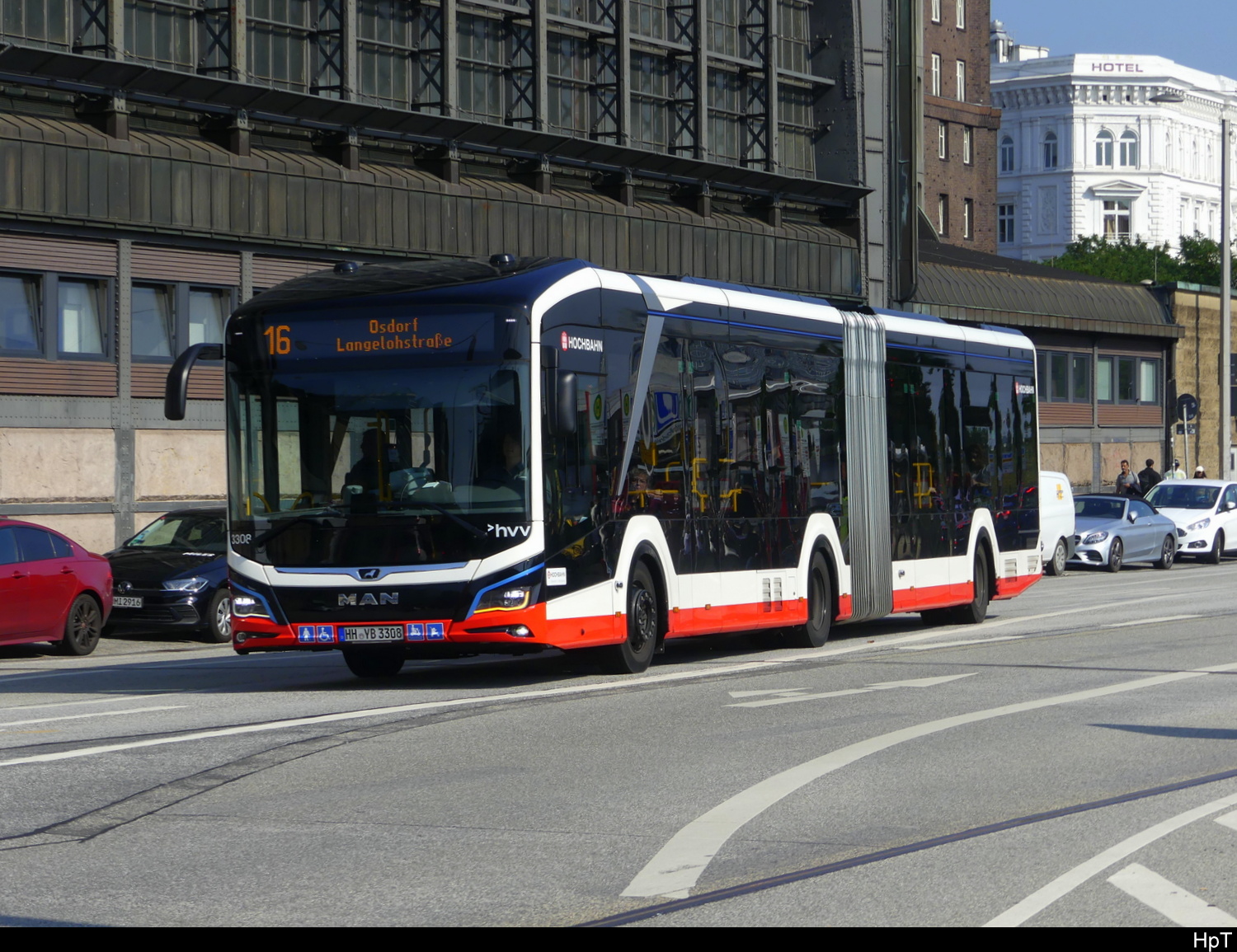 Hamburg HHA - Man Lion`s City Hybrid  Nr.3308 HH.YB  3308 mit Werbung unterwegs auf der Linie 16 in der Stadt Hamburg am 2024.09.17