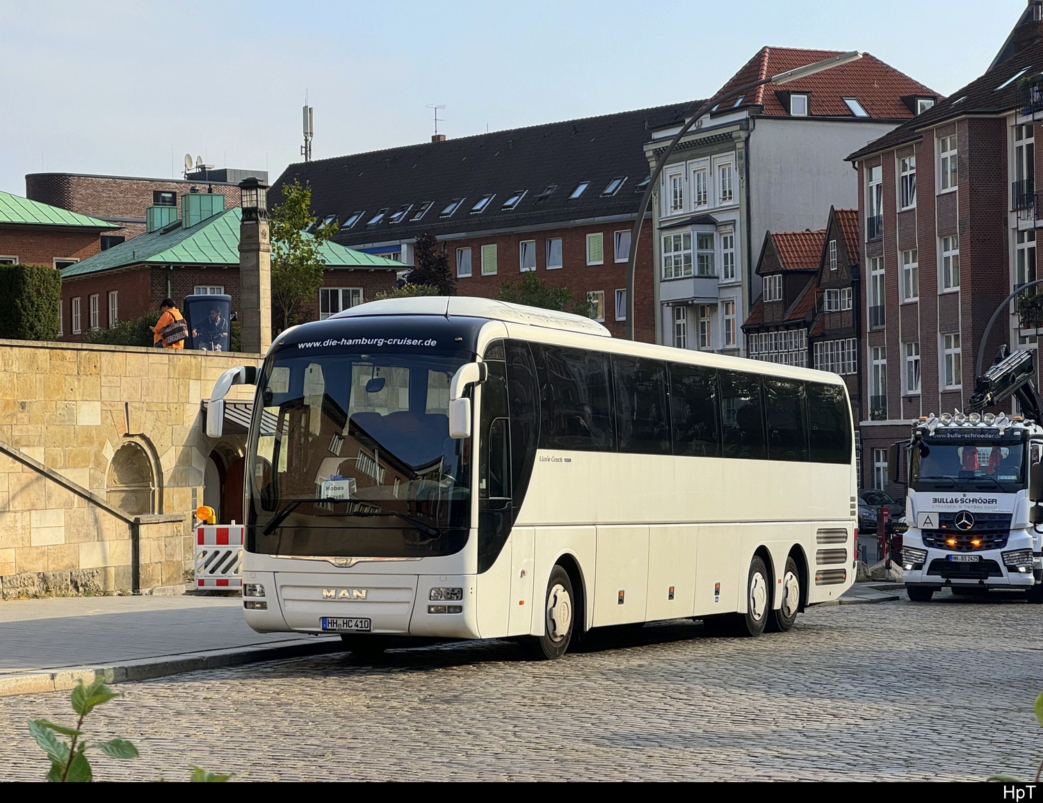 MAN Lion`s Coach  HH.HC 410  unterwegs in der Stadt Hamburg am 2024.09.17