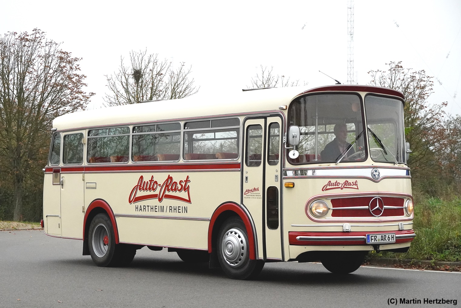 Oldtimer Vetter Ramseier O 321 HK Bj. 1965 Rast, Europäisches Oldtimerbustreffen im Elsass Oktober 2024