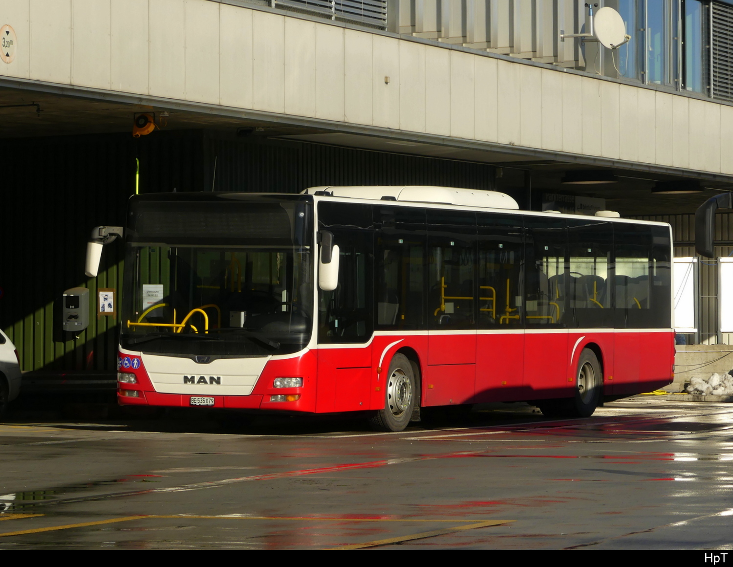 Postauto - MAN Lion`s City  (ex Wien ) BE 535079 bei der Postautostation oberhalb des Bahnhof Bern am 2024.11.25