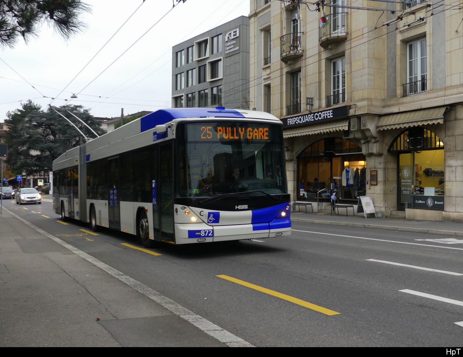 tl - Hess Trolleybus Nr.872 unterwegs auf der Linie 25 in Lausanne am 2024.11.30