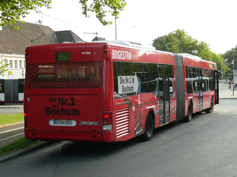 01.09.08,Neoplan der BOGESTRA Nr.0166 in Wanne-Eickel.