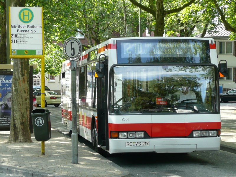 02.07.08,NEOPLAN,VESTISCHE Nr.2565,Ge-Buer Rathaus.