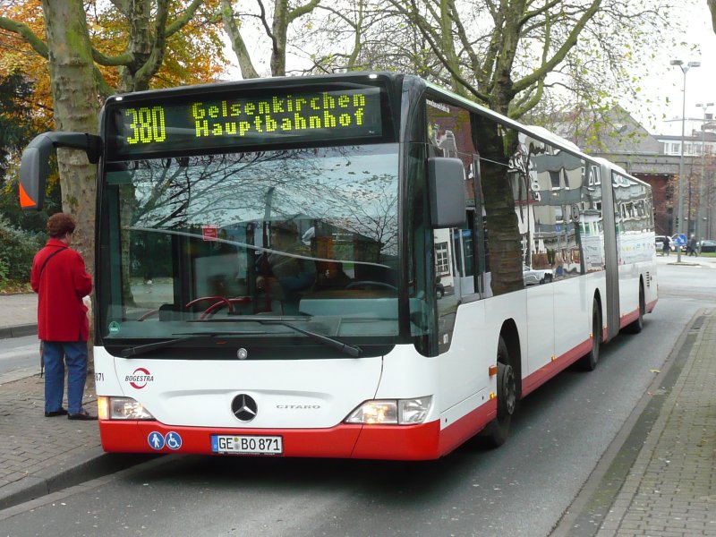 13.11.08,MB-CITARO der BOGESTRA Nr.0871 in Gelsenkirchen-Buer.