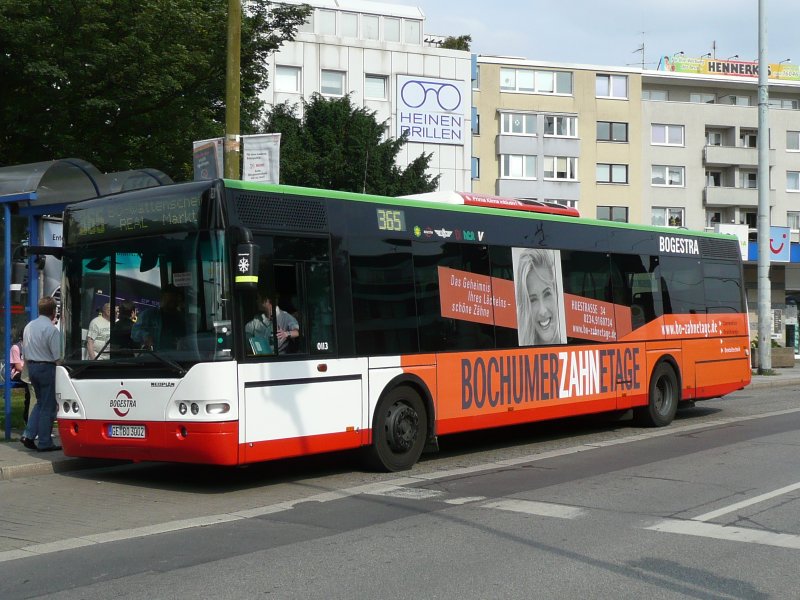 18.06.08,NEOPLAN der BOGESTRA Nr.0113 in Wattenscheid.