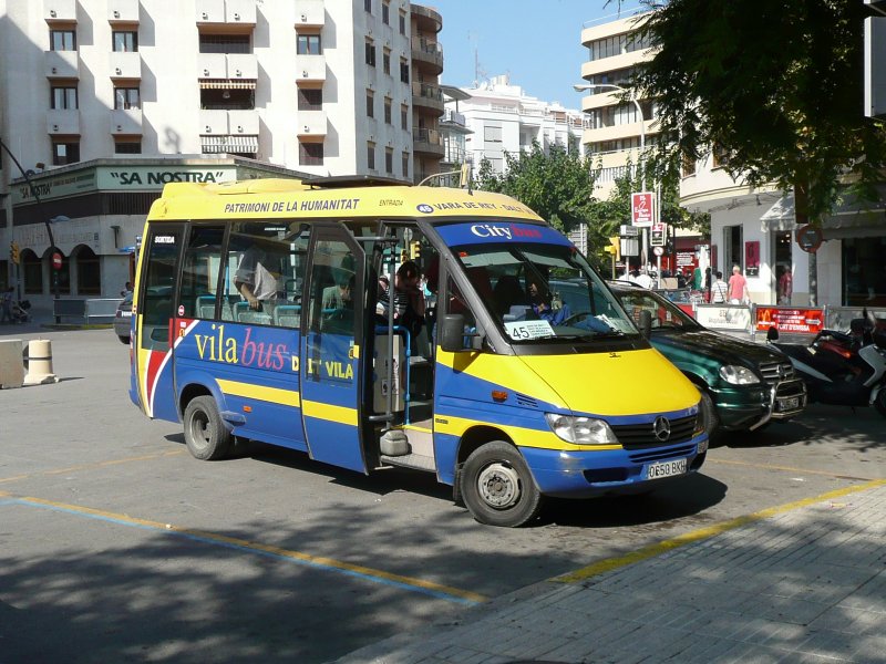 25.09.09,MB-Kleinbus in Eivissa(Ibiza-Stadt).