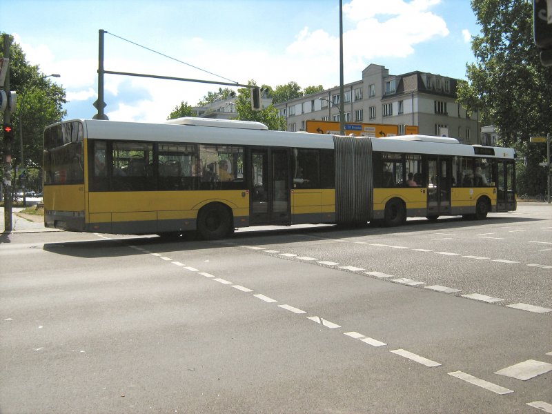 BVG-Gelenkbus in Berlin-Treptow
Juli 2008