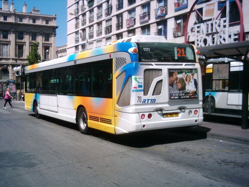 Heuliez GX 327 in Marseille. 