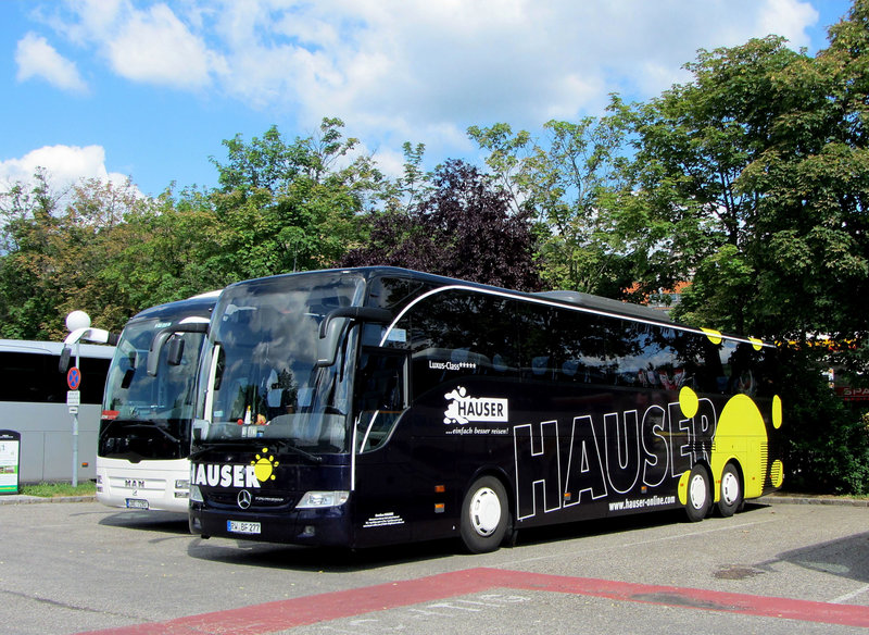 Mercedes Tourismo Von Hauser Reisen Aus Der Brd In Krems Gesehen