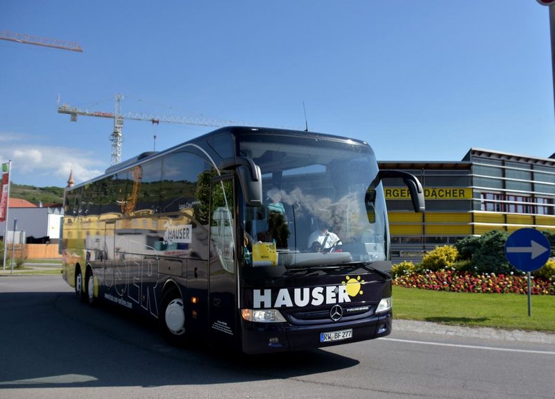 Mercedes Tourismo Von Hauser Reisen Aus Der Brd 05 2017 In Krems