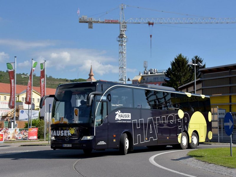 Mercedes Tourismo Von Hauser Reisen Aus Der Brd 05 2017 In Krems