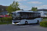 RG 3003, Karsan Atak eBus von Sales Lentz, bediennt die Linie 664 Vianden – Clervaux, gesehen an der Haltestelle im ParcHosingen.